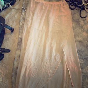 Maxi pink skirt, light